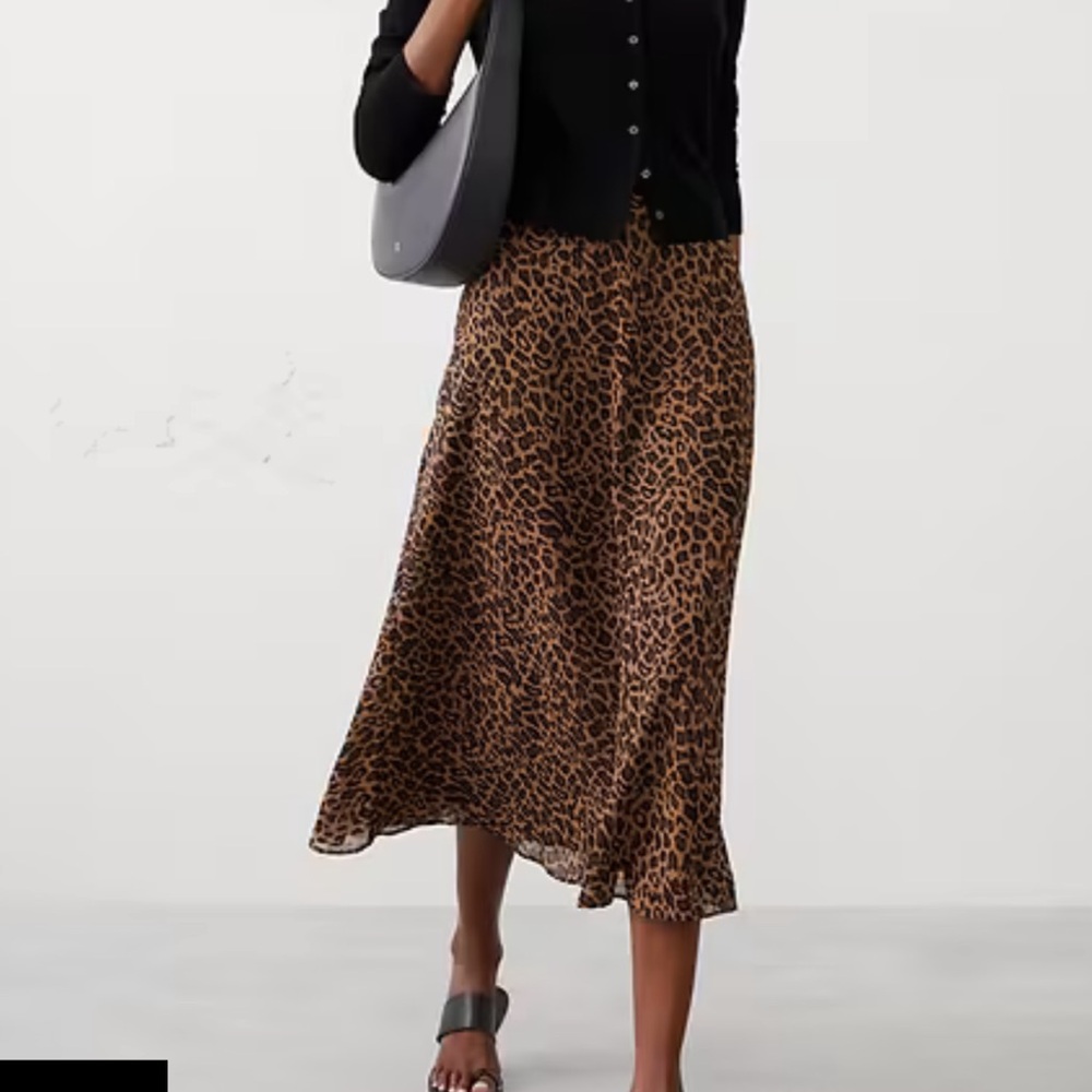 Banana Republic Leopard-Print Midi Skirt in Brown